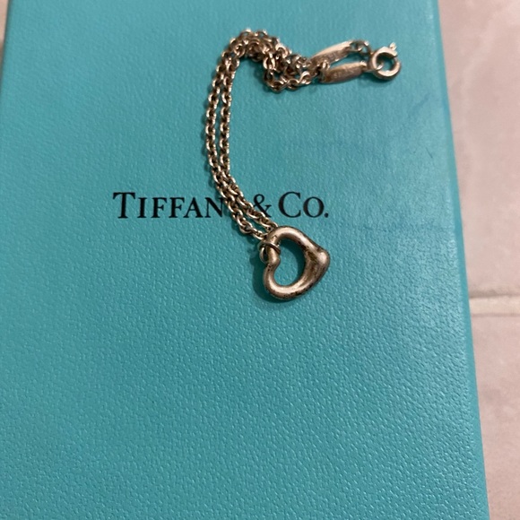 Open Heart Tiffany Bracelet - Picture 2 of 5